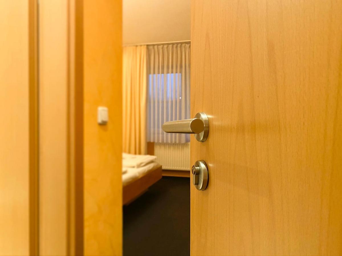 Hotel Friedenseiche Neukirchen Vluyn Bagian luar foto