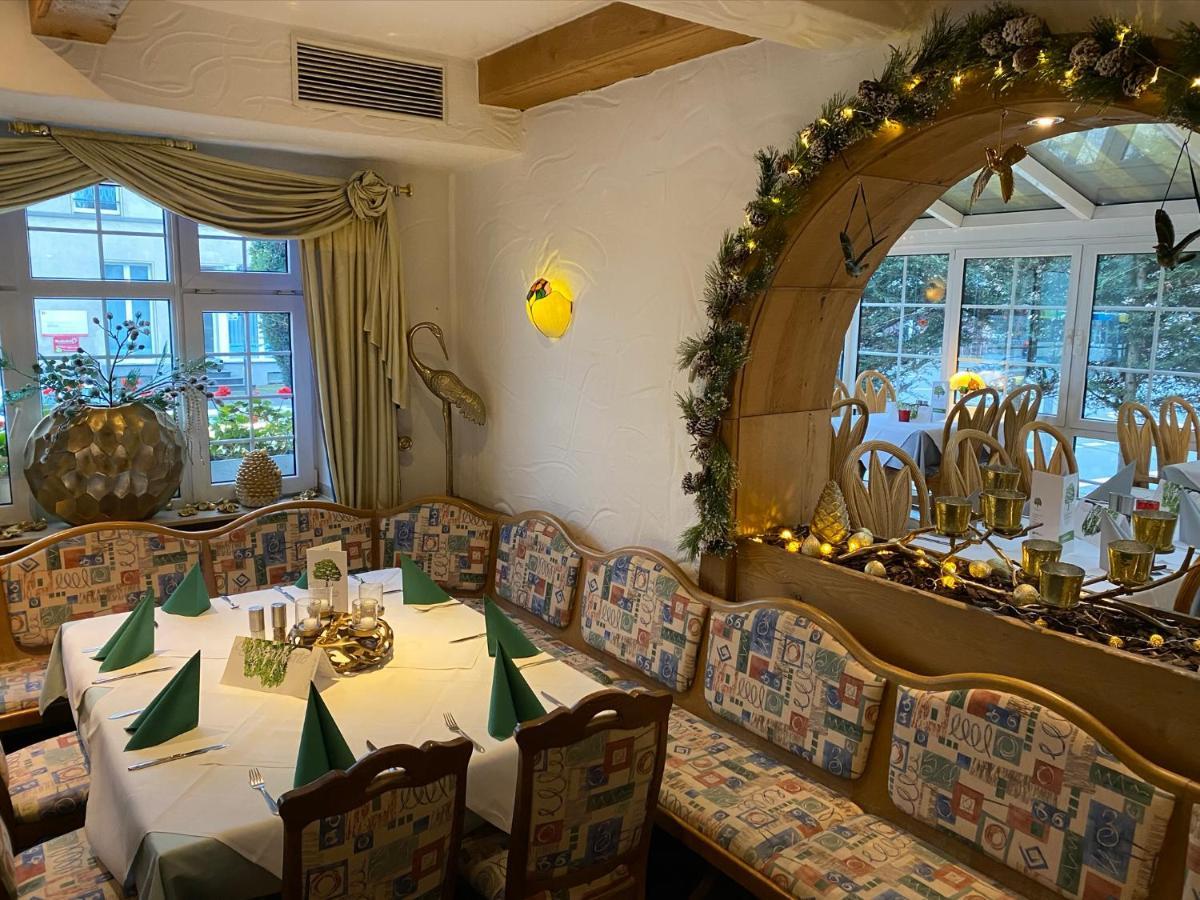 Hotel Friedenseiche Neukirchen Vluyn Bagian luar foto