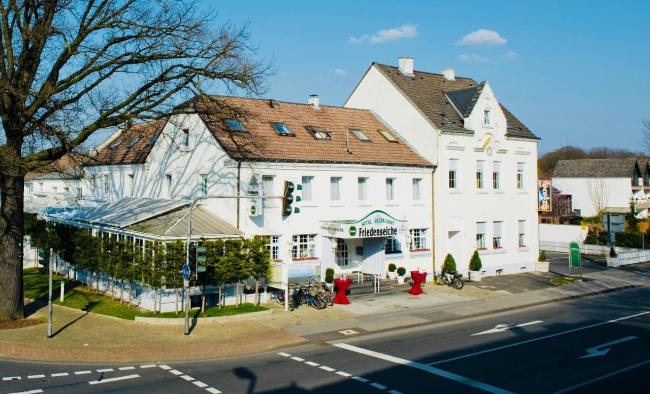 Hotel Friedenseiche Neukirchen Vluyn Bagian luar foto